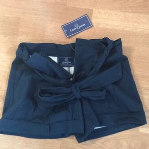 Lauren James bow shorts